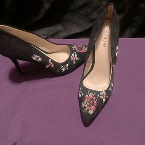 Bebe Embroidery Heel